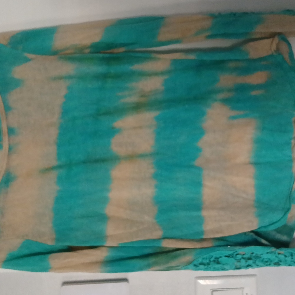 Shirt vintage casual multi color blue rust color blouse and BCBG Grey waist off